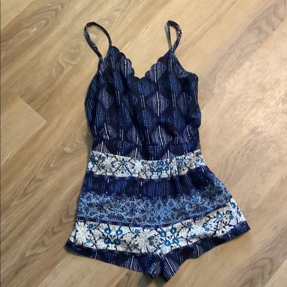 Romper Navy and White bottom liner, adjustable straps low back good condition